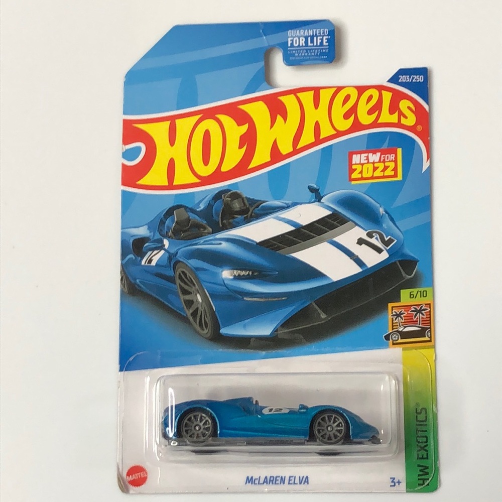 McLaren Elva blue